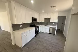 8033 N 29th Dr, Phoenix, AZ 85051 - Photo 5