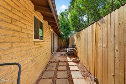 4203 N 36th Street #11, Phoenix, AZ 85018 - Photo 19