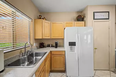 1650 S Crismon Road #25, Mesa, AZ 85209 - Photo 13
