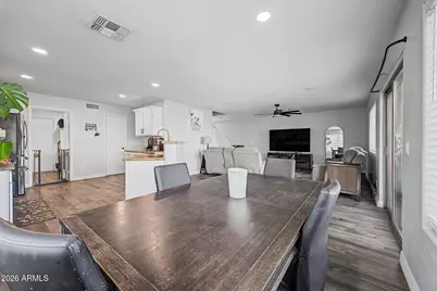 23219 N 21st Place, Phoenix, AZ 85024 - Photo 9