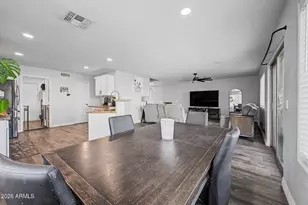 23219 North 21st Pl, Phoenix, AZ 85024 - Photo 9