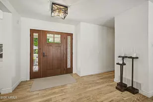 302 E Harmont Dr, Phoenix, AZ 85020 - Photo 9