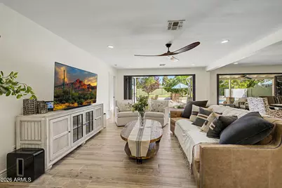 302 E Harmont Drive, Phoenix, AZ 85020 - Photo 21