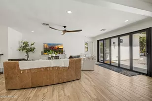 302 E Harmont Dr, Phoenix, AZ 85020 - Photo 19