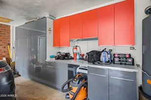 302 E Harmont Dr, Phoenix, AZ 85020 - Photo 65
