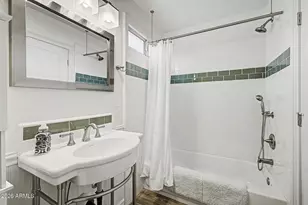 302 E Harmont Dr, Phoenix, AZ 85020 - Photo 39