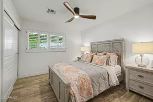 302 E Harmont Dr, Phoenix, AZ 85020 - Photo 33