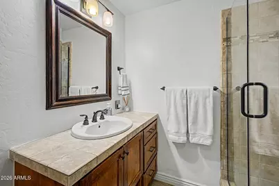 302 E Harmont Drive, Phoenix, AZ 85020 - Photo 37