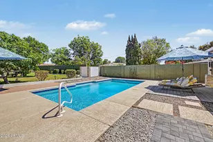 302 E Harmont Dr, Phoenix, AZ 85020 - Photo 47