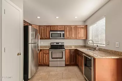6521 W Pomo Street, Phoenix, AZ 85043 - Photo 3