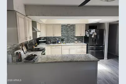 3727 W Banff Lane, Phoenix, AZ 85053 - Photo 7