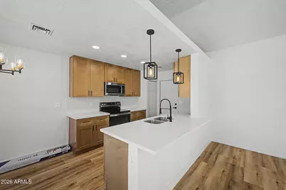 4544 N 79th Avenue, Phoenix, AZ 85033 - Photo 11