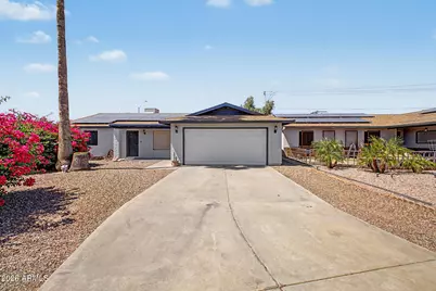 4224 W North Lane, Phoenix, AZ 85051 - Photo 1