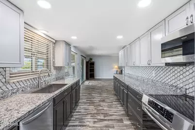 9735 W Edward Drive, Sun City, AZ 85351 - Photo 7