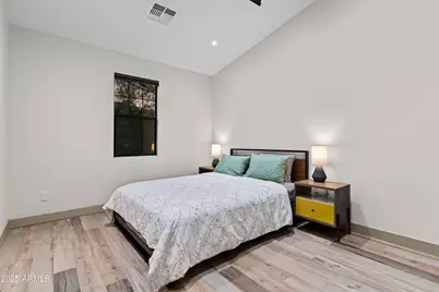 358 E Whitton Avenue, Phoenix, AZ 85012 - Photo 23