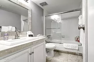 7625 E Camelback Rd, Scottsdale, AZ 85251 - Photo 23
