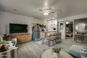 830 E Maryland Ave, Phoenix, AZ 85014 - Photo 1