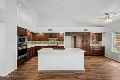 21805 N 61st Avenue, Glendale, AZ 85310 - Photo 13
