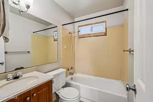 1902 W Topeka Dr, Phoenix, AZ 85027 - Photo 23