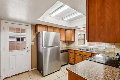 1902 W Topeka Drive, Phoenix, AZ 85027 - Photo 13
