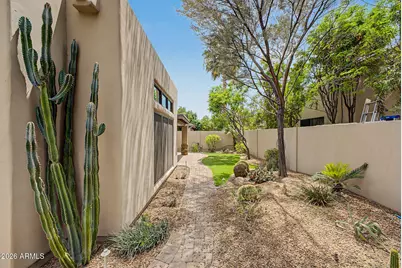 11434 N 40th Court, Phoenix, AZ 85028 - Photo 27
