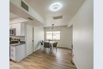 2048 W Joan De Arc Avenue, Phoenix, AZ 85029 - Photo 11