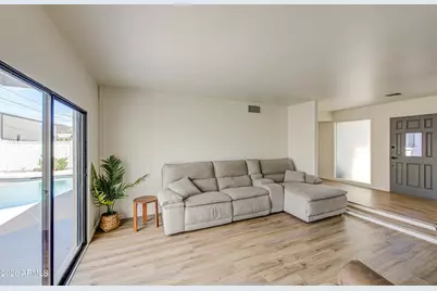 2048 W Joan De Arc Avenue, Phoenix, AZ 85029 - Photo 9