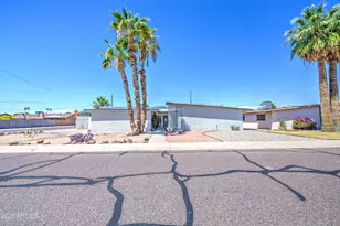 2048 W Joan De Arc Ave, Phoenix, AZ 85029 - Photo 3