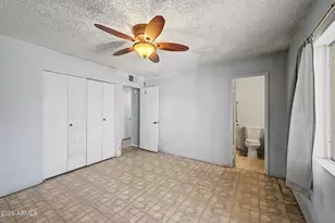 7812 W Clarendon Ave, Phoenix, AZ 85033 - Photo 17