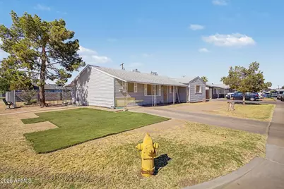 7812 W Clarendon Avenue, Phoenix, AZ 85033 - Photo 5