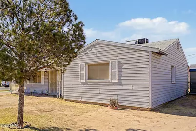 7812 W Clarendon Avenue, Phoenix, AZ 85033 - Photo 3