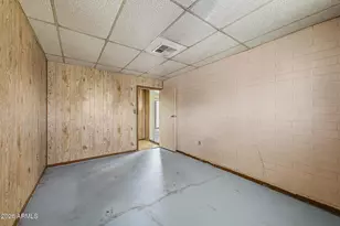 7812 W Clarendon Ave, Phoenix, AZ 85033 - Photo 21