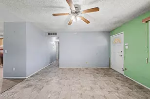 7812 W Clarendon Ave, Phoenix, AZ 85033 - Photo 9