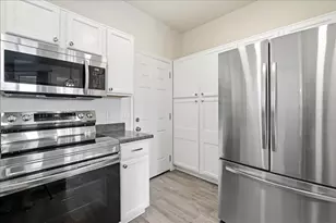 1633 E Lakeside Dr, Gilbert, AZ 85234 - Photo 9