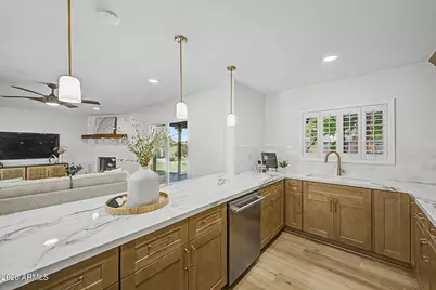 5539 E Sweetwater Avenue, Scottsdale, AZ 85254 - Photo 11