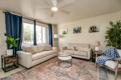 3511 E Montecito Avenue #Apt 3, Phoenix, AZ 85018 - Photo 9