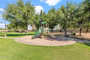 868 E Savannah Dr, Chandler, AZ 85225 - Photo 31
