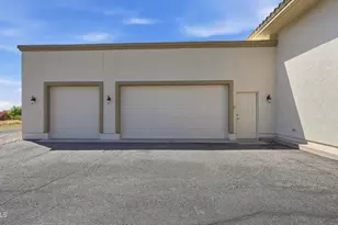 6027 E Andalusian Ct, Hereford, AZ 85615 - Photo 17