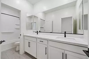 2452 E Lovebird Ln, Gilbert, AZ 85297 - Photo 17