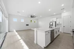 2452 E Lovebird Ln, Gilbert, AZ 85297 - Photo 25
