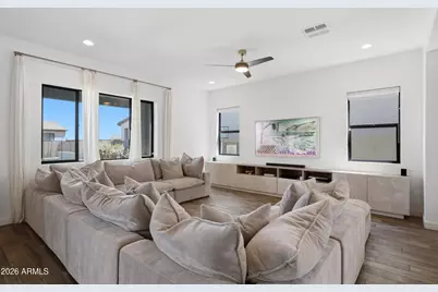 822 E Hopi Trail, Phoenix, AZ 85042 - Photo 23