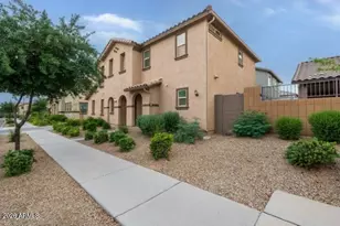 11692 N 165th Ln, Surprise, AZ 85388 - Photo 5