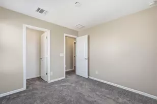 17851 W Daley Ln, Surprise, AZ 85387 - Photo 31