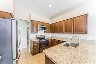 5209 N 78th Dr, Glendale, AZ 85303 - Photo 7