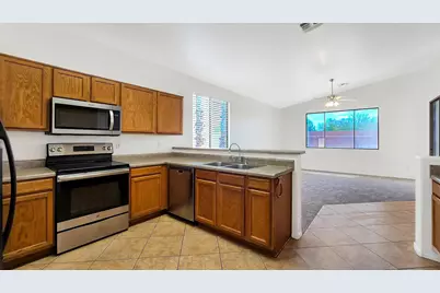 10726 W Citrus Grove Way, Avondale, AZ 85392 - Photo 9