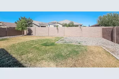 20698 E Canary Way, Queen Creek, AZ 85142 - Photo 17