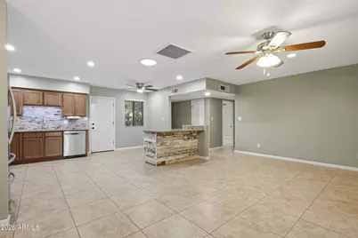 801 W Michelle Drive, Phoenix, AZ 85023 - Photo 13