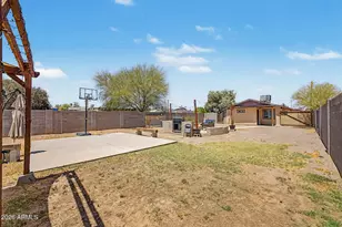 67 E Kesler Ln, Chandler, AZ 85225 - Photo 27