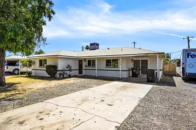 2558 N 40th Street, Phoenix, AZ 85008 - Photo 1