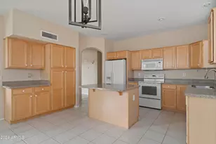 17731 N Becke Ln, Surprise, AZ 85374 - Photo 9
